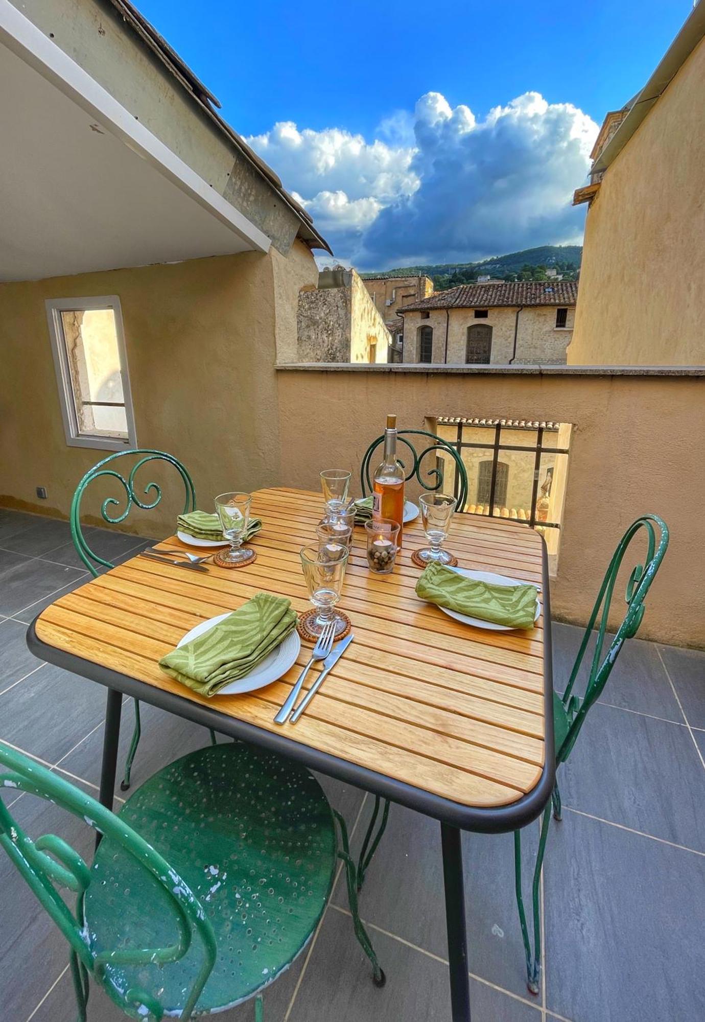 Le Petit Delphia Apartment Apt Ngoại thất bức ảnh